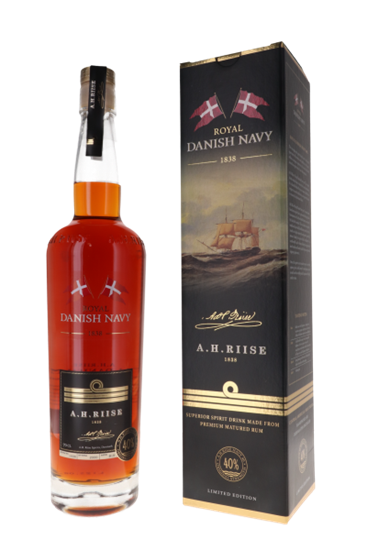 Image sur A.H. Riise Royal Danish Navy Rum 40° 0.7L